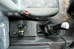 东风柳汽 乘龙M5重卡 336马力 6X2牵引车(LZ4240QCAA)