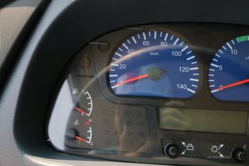 �������ó� ����п� 180���� 4X2 7.7���ػ�������(DFH5120XXYB2)ͼƬ