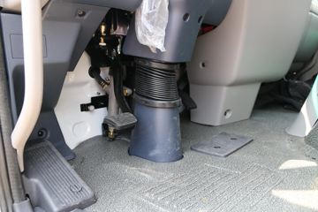 �������ó� ����п� 180���� 4X2 7.7���ػ�������(DFH5120XXYB2)ͼƬ