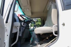 东风商用车 天锦中卡 180马力 4X2 7.7米载货车底盘(DFH5120XXYB2)