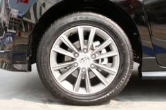 上汽大通 G10豪华行政版 224马力 MPV