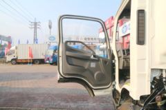 解放 J6F 150马力 4X2单排轻卡底盘(带卧铺)(CA1041P40K2L1BE4A84)