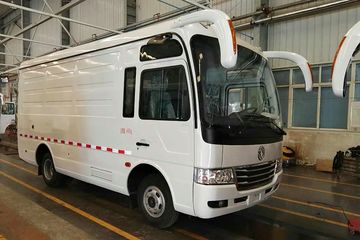 东风风尚 115马力 4X2 封闭式货车