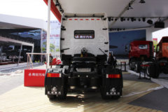 东风柳汽 乘龙T7重卡 520马力 6X4长头牵引车(LZ4251T7DB)