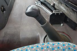 奥龙 自卸车驾驶室                                               图片