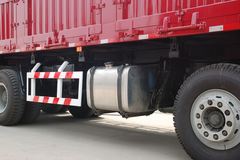 陕汽 德龙F2000重卡 336马力 8X4 7.8米自卸车(加长平顶)(SX3315NR406)