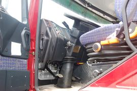 德龙F2000&nbsp;牵引车驾驶室                                               图片