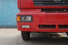 德龙F2000&nbsp;牵引车外观                                                图片