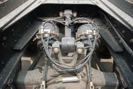 奥龙&nbsp;自卸车底盘                                                图片