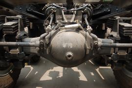 奥龙&nbsp;自卸车底盘                                                图片