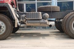 陕汽 奥龙重卡 260马力 6X4 5.2米自卸车(底盘车国二)(SX3254BL324)