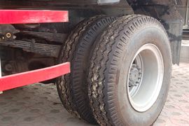 威铃&nbsp;载货车底盘                                                图片