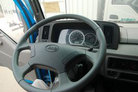 威铃&nbsp;载货车驾驶室                                               图片