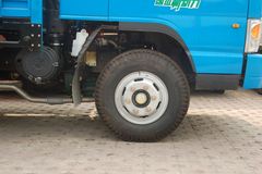 江淮 威铃 120马力 5.2米排半栏板载货车(HFC1081KR1T)