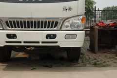 江淮 威铃 130马力 4X2 6.2米单排厢式载货车(HFC1120KR1)