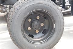 福田 欧马可A系 95马力 3360轴距单排轻卡底盘