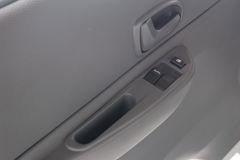 江铃凯锐 116马力 4.22米单排栏板轻卡(窄体)