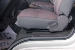 江铃凯锐 116马力 4.22米单排栏板轻卡(窄体)