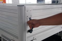 江铃凯锐 116马力 4.22米单排栏板轻卡(窄体)