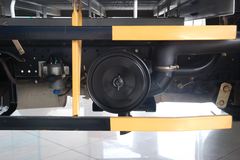 江铃凯锐 116马力 4.22米单排栏板轻卡(窄体)