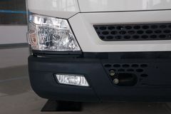 江铃凯锐 116马力 4.22米单排栏板轻卡(窄体)