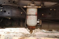 东风 康霸中卡 140马力 4X2 6.1米栏板载货车(带卧铺)(EQ1120GZ12D6)