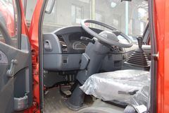 东风 康霸中卡 140马力 4X2 6.1米栏板载货车(带卧铺)(EQ1120GZ12D6)