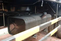 东风金霸 115马力 4.15米单排栏板轻卡