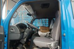 东风 多利卡L 136马力 4X2 6.2米排半仓栅式载货车(EQ1081TZ12D5)