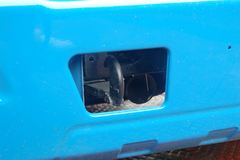 东风 多利卡L 136马力 4X2 6.2米排半仓栅式载货车(EQ1081TZ12D5)