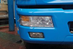 东风 多利卡L 136马力 4X2 6.2米排半仓栅式载货车(EQ1081TZ12D5)