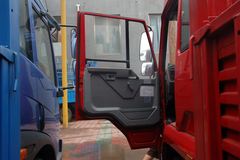 青岛解放 赛龙中卡 130马力 4X2 6.75米栏板载货车(CA1128PK2L2EA80)
