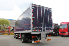 一汽解放 J6M重卡 240马力 6X2 9.5米厢式载货车(CA5250XXYP63K1L6T3E4)