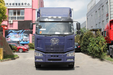 一汽解放 J6M重卡 标载型 240马力 6X2 9.5米仓栅式载货车(CA5250CCYP63K1L6T3AE5)