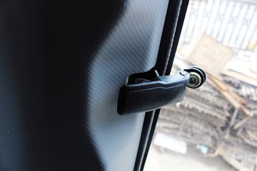 ���� ˧��Q9 ��˾��W570 180���� 4X2 7.5����ʽ�ػ���(HFC5142XXYP70K1E3V)ͼƬ