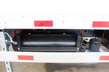 ���� ˧��Q9 ��˾��W570 180���� 4X2 7.5����ʽ�ػ���(HFC5142XXYP70K1E3V)ͼƬ