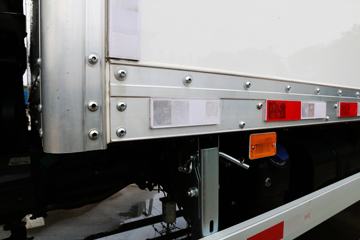 ���� ˧��Q9 ��˾��W570 180���� 4X2 7.5����ʽ�ػ���(HFC5142XXYP70K1E3V)ͼƬ