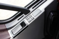 一汽解放 J6P重卡 350马力 4X2牵引车(CA4180P66K2E5) 一汽解放 J6P重卡 350马力 4X2牵引车(CA4180P66K2E5)