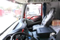 一汽解放 J6P重卡 350马力 4X2牵引车(CA4180P66K2E5) 一汽解放 J6P重卡 350马力 4X2牵引车(CA4180P66K2E5)