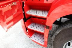 一汽解放 J6P重卡 350马力 4X2牵引车(CA4180P66K2E5) 一汽解放 J6P重卡 350马力 4X2牵引车(CA4180P66K2E5)