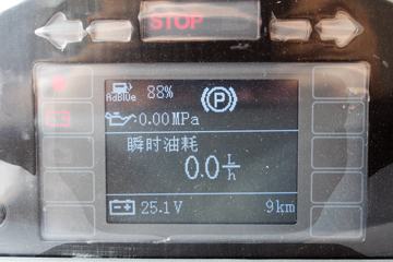 һ����� J6L�п� 180���� 4X2 6.8���ػ�������ͼƬ