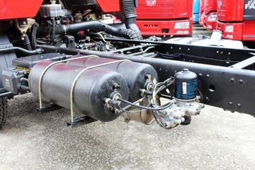 һ����� J6L�п� 180���� 4X2 6.8���ػ�������ͼƬ