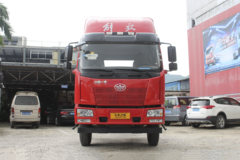 一汽解放 J6L中卡 180马力 4X2 7.7米厢式载货车底盘(CA5160XXYP62K1L5A2E5)