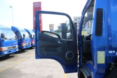 江淮 骏铃V6 120马力 4.18米单排轻卡底盘(HFC1041P93K1C2V) 江淮 骏铃V6 120马力 4.18米单排轻卡底盘(HFC1041P93K1C2V)