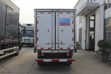 江铃底盘&nbsp;冷藏车外观图片