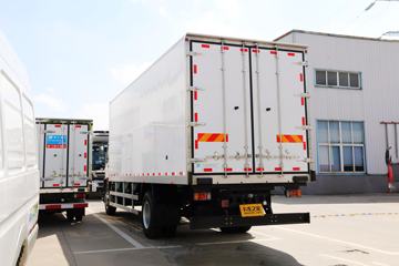 庆铃底盘&nbsp;冷藏车外观图片