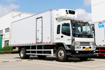 庆铃 FTR 240马力 4X2 冷藏车(康飞牌)(KFT5163XLC4)