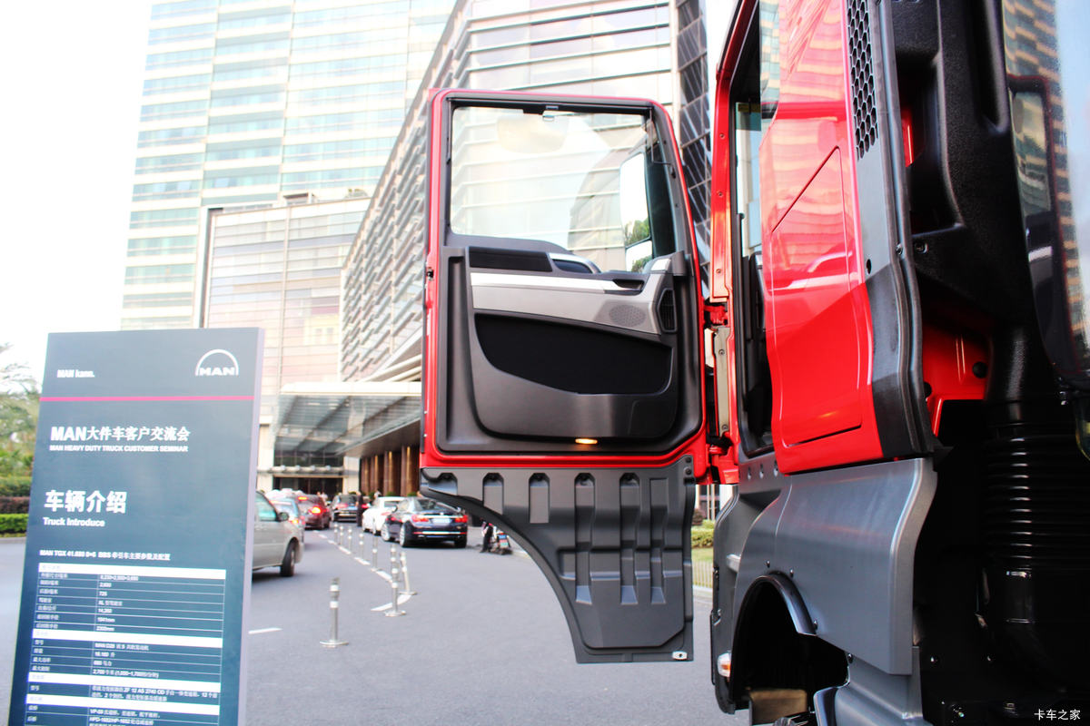 (MAN) TGXϵؿ 680 8X6ǣ(ͺ:TGX41.680)ʻ                                               