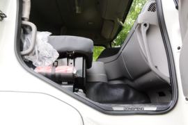 东风天龙&nbsp;冷藏车驾驶室图片