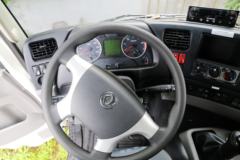 东风商用车 天龙 245马力 6X2 9.4米冷藏车(DFH5250XLCAXV)